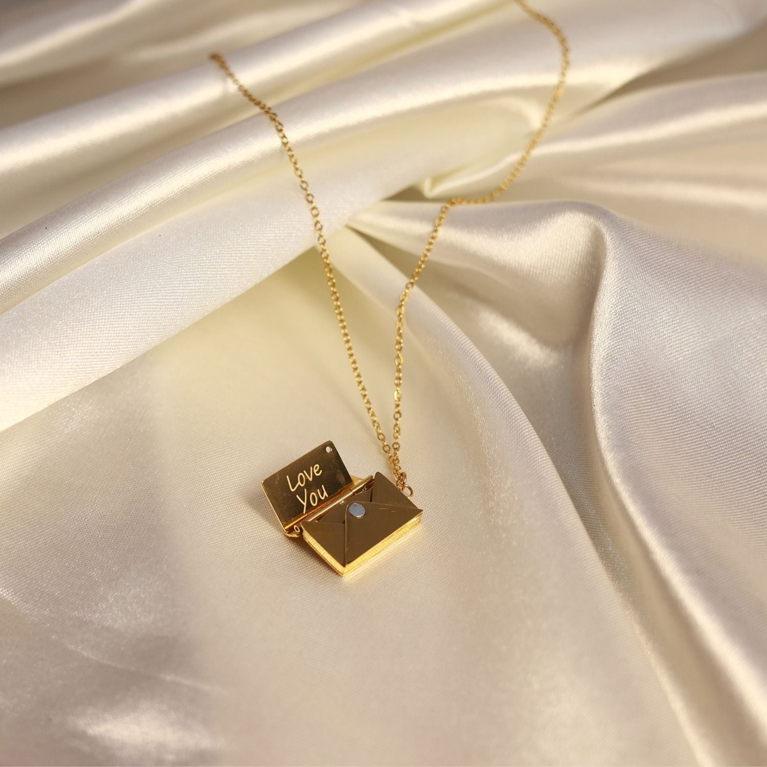Love letter pendant
