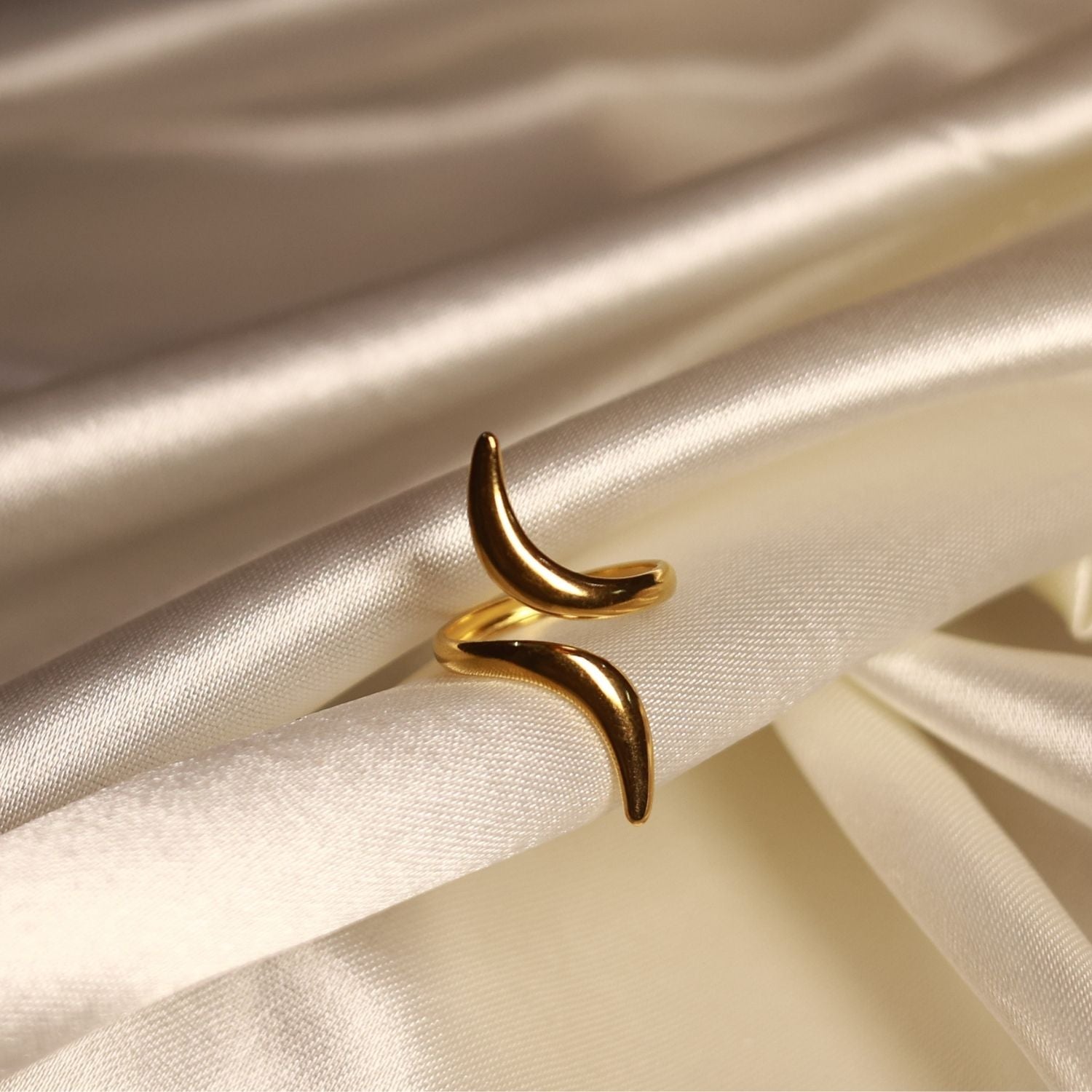 Golden Crescent Finger Ring