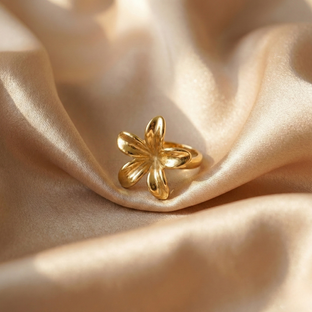 Bold Bloom Ring