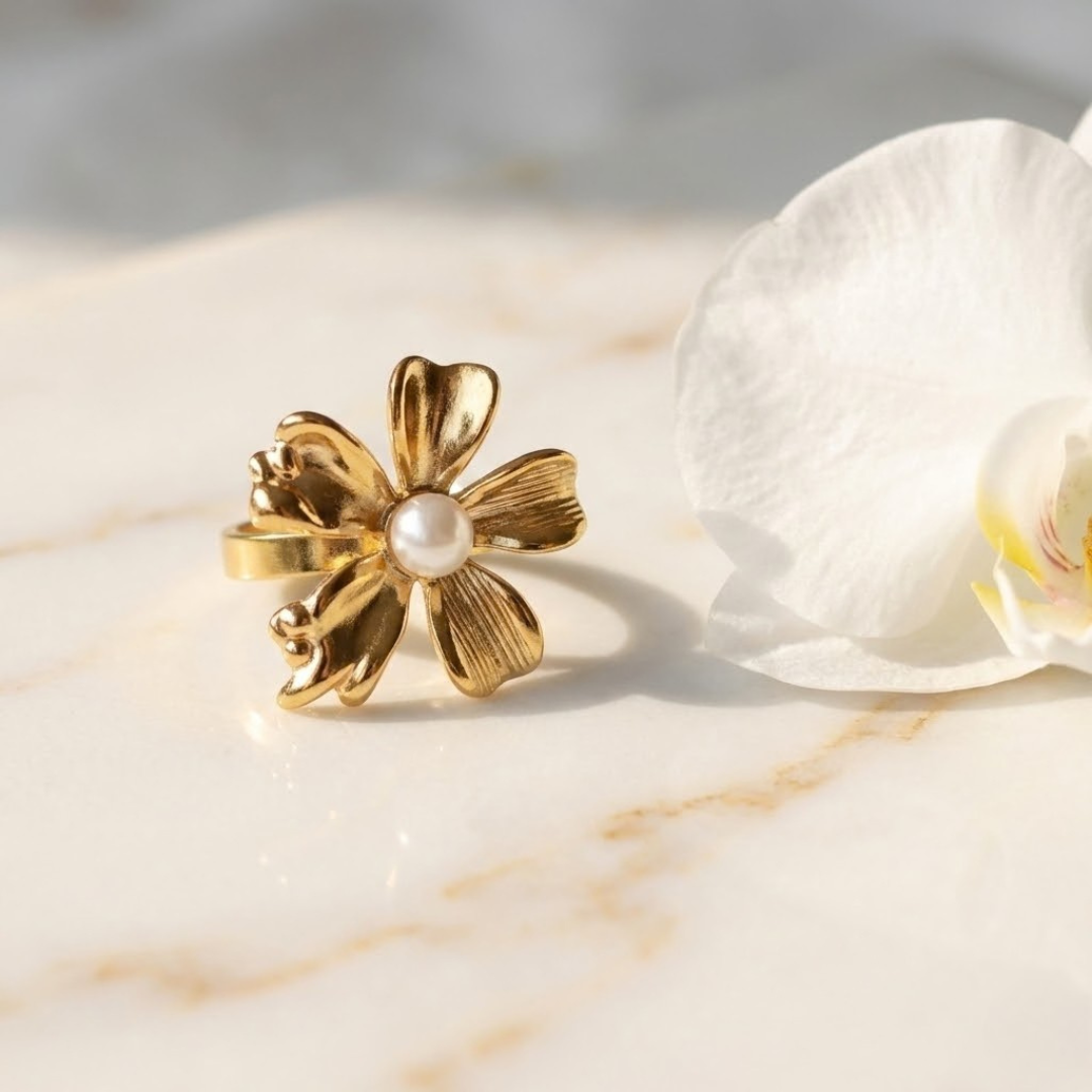 Pearl Bloom Finger Ring